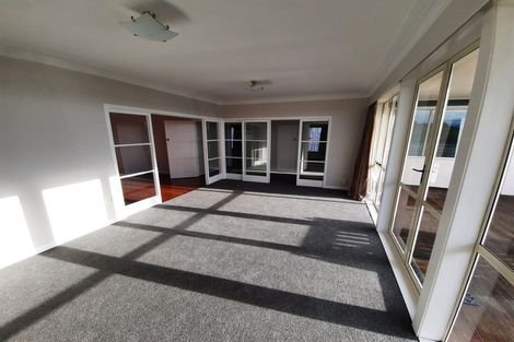 Photo of property in 32 Lewis Road, Pakuranga, Auckland, 2010