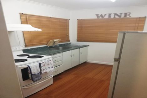 Photo of property in 4/162 Onewa Road, Northcote, Auckland, 0627