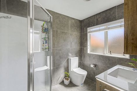 Photo of property in 127 Milne Drive, Paraparaumu, 5032