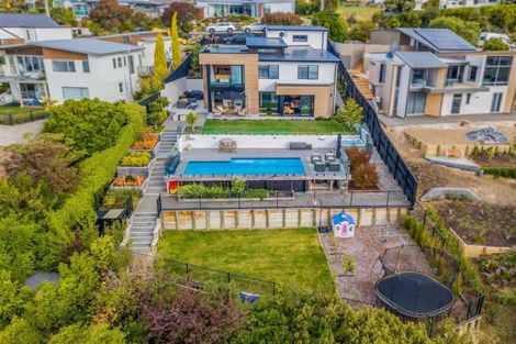 Photo of property in 14 Marama Crescent, Mount Pleasant, Christchurch, 8081