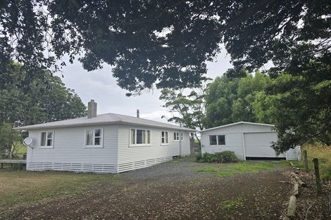Photo of property in 880 Okahukura Road, Tapora, Wellsford, 0977
