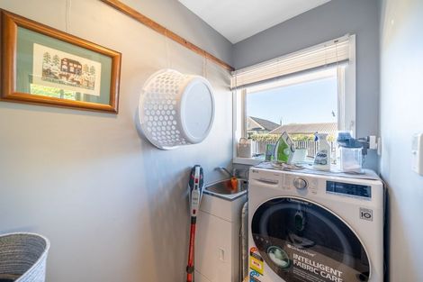 Photo of property in 14 Bideford Place, Dallington, Christchurch, 8061