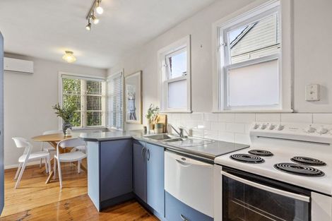 Photo of property in 15 Range View Road, Mount Albert, Auckland, 1025