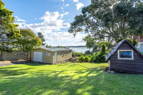 Photo of property in 69 Fisher Parade, Sunnyhills, Auckland, 2010
