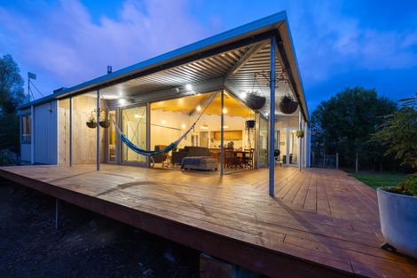 Photo of property in 849b Makerua Road, Tokomaru, Palmerston North, 4474