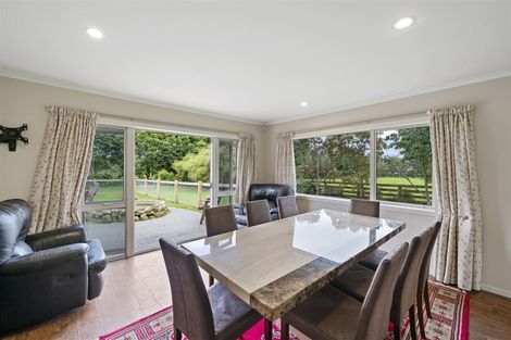 Photo of property in 468 Tararua Road, Levin, 5571