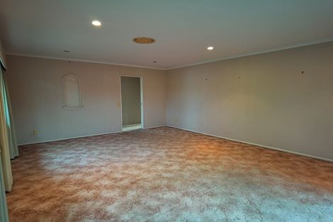 Photo of property in 23 Serrita Avenue, Sunnyhills, Auckland, 2010