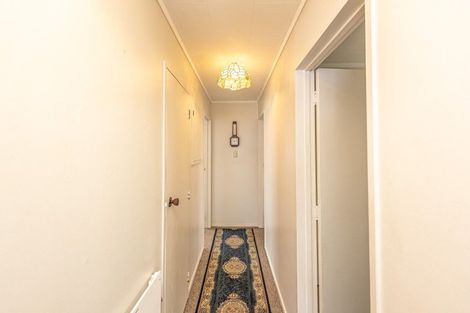 Photo of property in 102 Hinau Street, Castlecliff, Whanganui, 4501