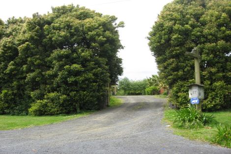 Photo of property in 27 Puke Road, Kumeu, 0891