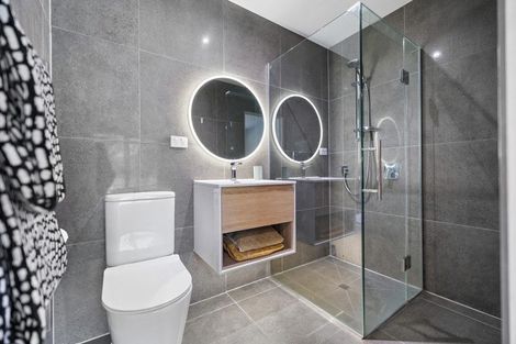 Photo of property in 54 Xenicus Rise, Glenorchy, 9372