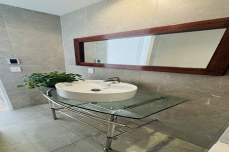 Photo of property in 1/324 Beach Road, Campbells Bay, Auckland, 0630