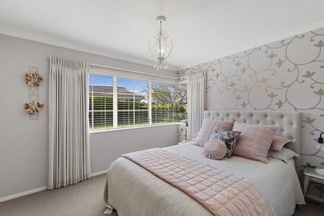 Photo of property in 33 Harrowfield Drive, Harrowfield, Hamilton, 3210