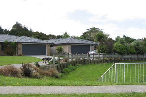 Photo of property in 8 Eastside Drive, Pukekohe, 2120