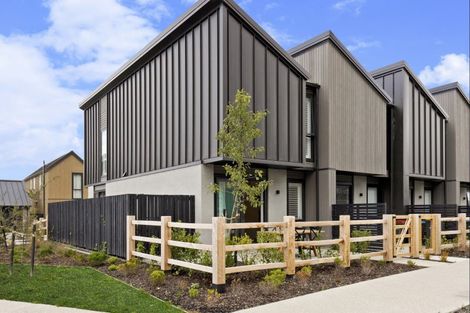 Photo of property in 2 Mcgibbon Lane, Jacks Point, 9371