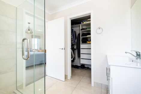 Photo of property in 16 Rotoiti Way, Poraiti, Napier, 4112