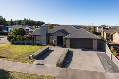 Photo of property in 3 Reka Street, Parklands, Christchurch, 8083