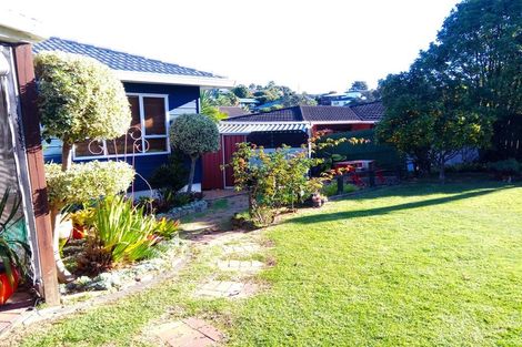 Photo of property in 6 Bass Street, West Harbour, Auckland, 0618