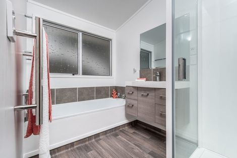 Photo of property in 7 Braemar Terrace, Johnsonville, Wellington, 6037