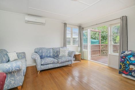 Photo of property in 8a Hannan Road, Whitianga, 3510