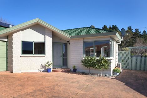 Photo of property in 6a Dules Walk, Taradale, Napier, 4112