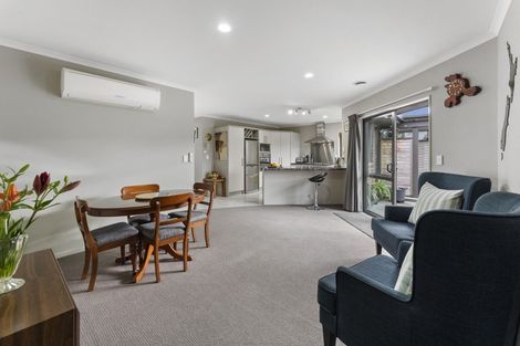 Photo of property in 15 Percy Kinsman Crescent, Riverstone Terraces, Upper Hutt, 5018