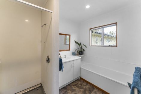 Photo of property in 16 Malthouse Crescent, Brightwater, 7022