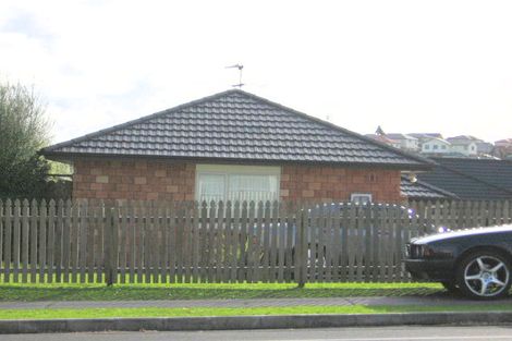 Photo of property in 35 Everglade Drive, Goodwood Heights, Auckland, 2105