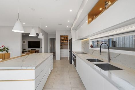 Photo of property in 64 Sandhurst Drive, Papamoa Beach, Papamoa, 3118