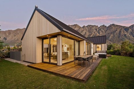 Photo of property in 1 Torridon Court, Jacks Point, Queenstown, 9371