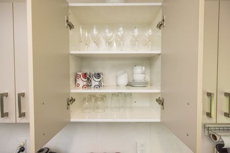 Photo of property in 2/10 Raewyn Place, Pakuranga, Auckland, 2010