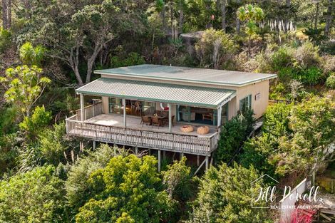 Photo of property in 13 Moana Road, Tinopai, 0593