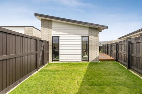 Photo of property in 105 Freedom Drive, Kelvin Grove, Palmerston North, 4470