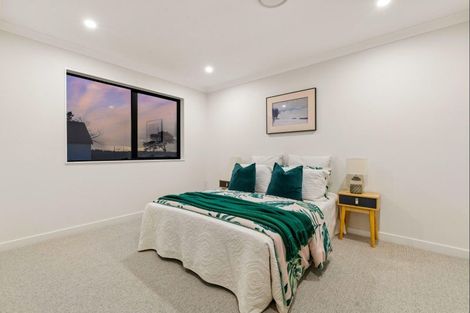 Photo of property in 32 Catalina Avenue, Rosehill, Papakura, 2113