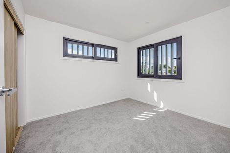 Photo of property in 15 Kaaramuramu Lane, Mangere Bridge, Auckland, 2022