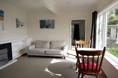 Photo of property in 112 Grafton Road, Roseneath, Wellington, 6011