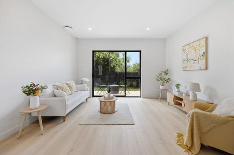 Photo of property in 72e Langana Avenue, Browns Bay, Auckland, 0630