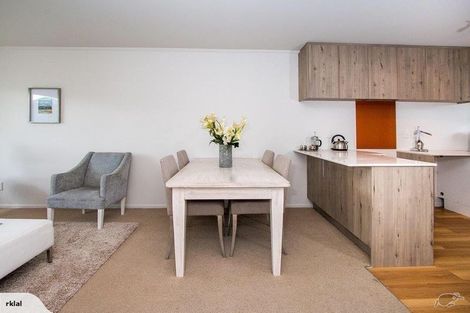 Photo of property in 1/40 Rosebank Road, Avondale, Auckland, 1026