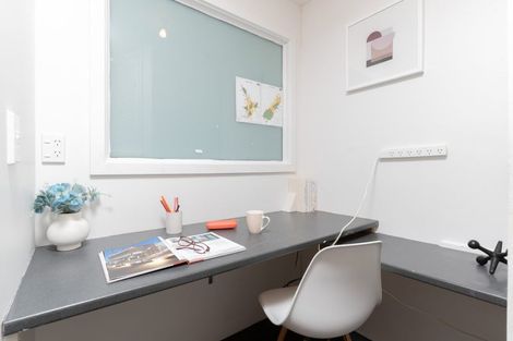 Photo of property in 14 Rice Crescent, Newlands, Wellington, 6037