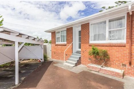 Photo of property in 4/104 Titirangi Road, New Lynn, Auckland, 0600
