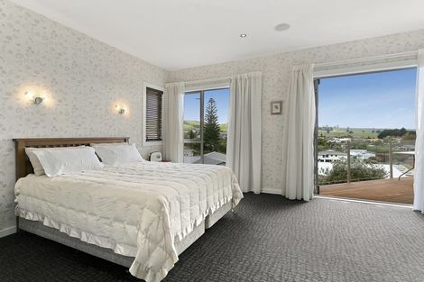 Photo of property in 1/13 Scenic Heights, Acacia Bay, Taupo, 3330