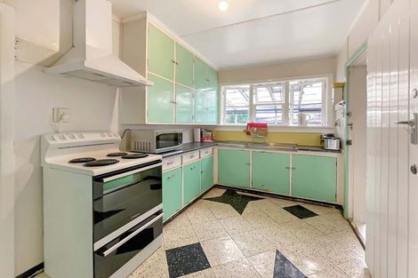 Photo of property in 7 Bledisloe Crescent, Wainuiomata, Lower Hutt, 5014