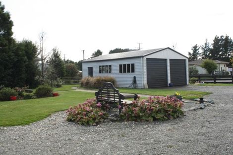 Photo of property in 33 Clifden Highway, Tuatapere, 9620