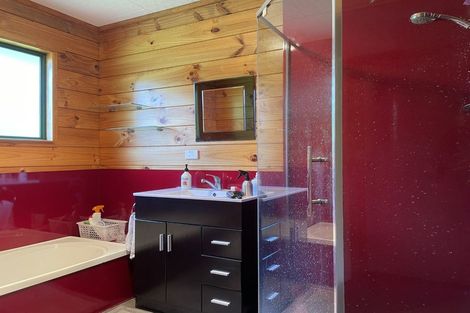 Photo of property in 9 Carlow Grove, Birchville, Upper Hutt, 5018