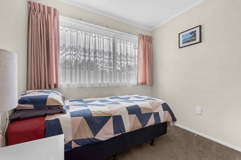 Photo of property in 5 Kirrama Place, Conifer Grove, Takanini, 2112