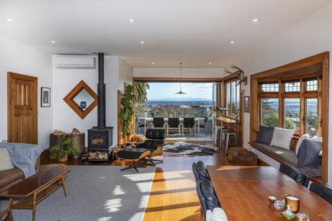 Photo of property in 67 Hackthorne Road, Cashmere, Christchurch, 8022