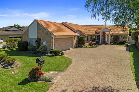 Photo of property in 5 Burleigh Place, Rototuna, Hamilton, 3210