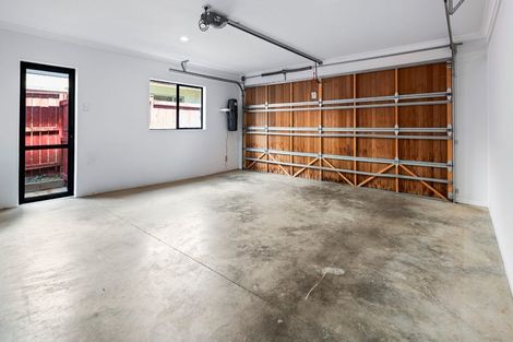 Photo of property in 35 Kestev Drive, Flat Bush, Auckland, 2016