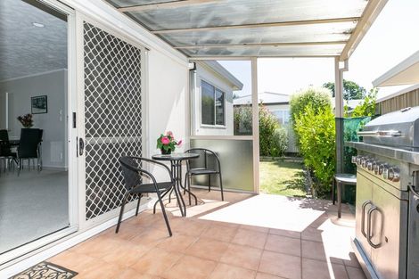 Photo of property in 2/38 Neeve Road, Taradale, Napier, 4112
