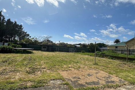 Photo of property in 80 Leslie Street, Waitara, 4320