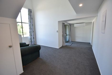 Photo of property in 12 Ahuriri Drive, Omarama, 9412